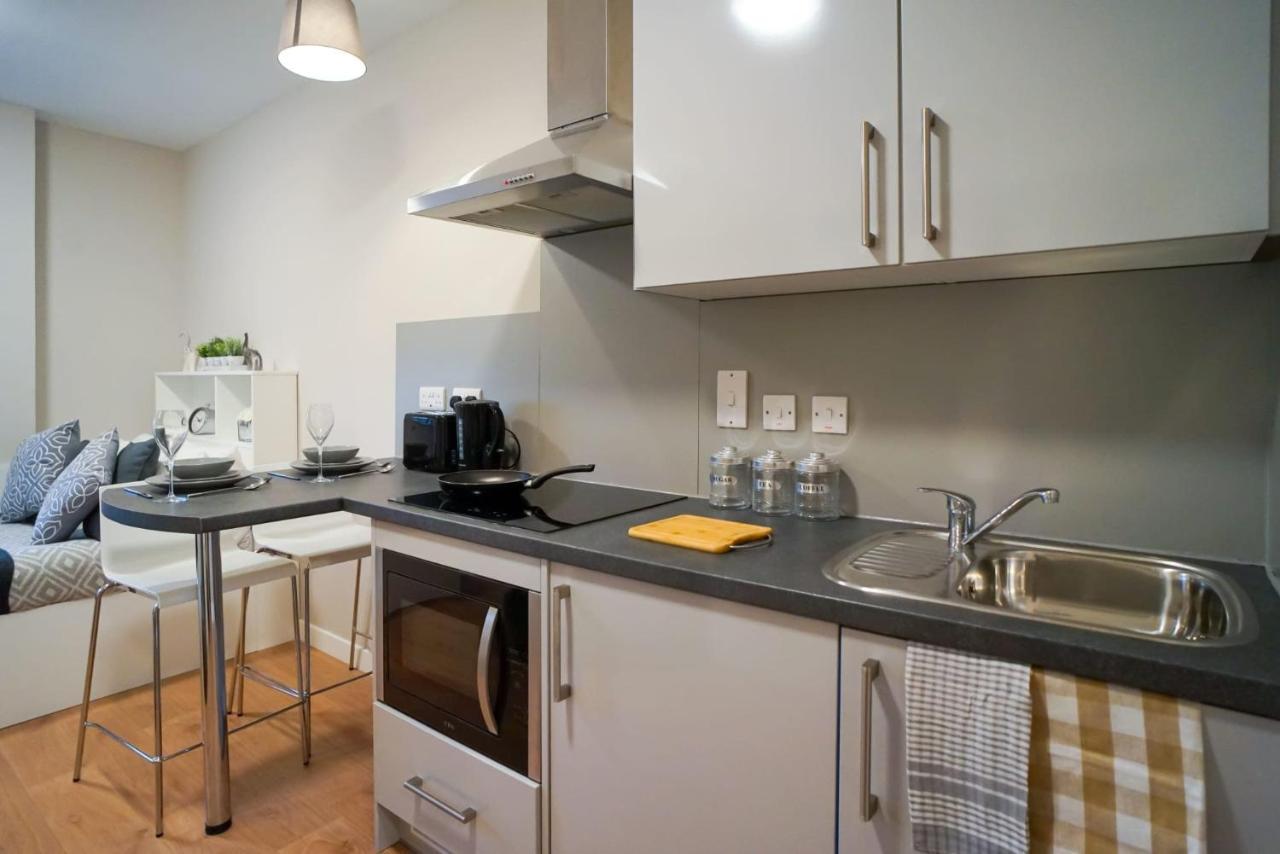 1 Bedroom Apartments, Studios And Ensuite Bedrooms With Shared Kitchen At Centro House In Στέρλινγκ Εξωτερικό φωτογραφία